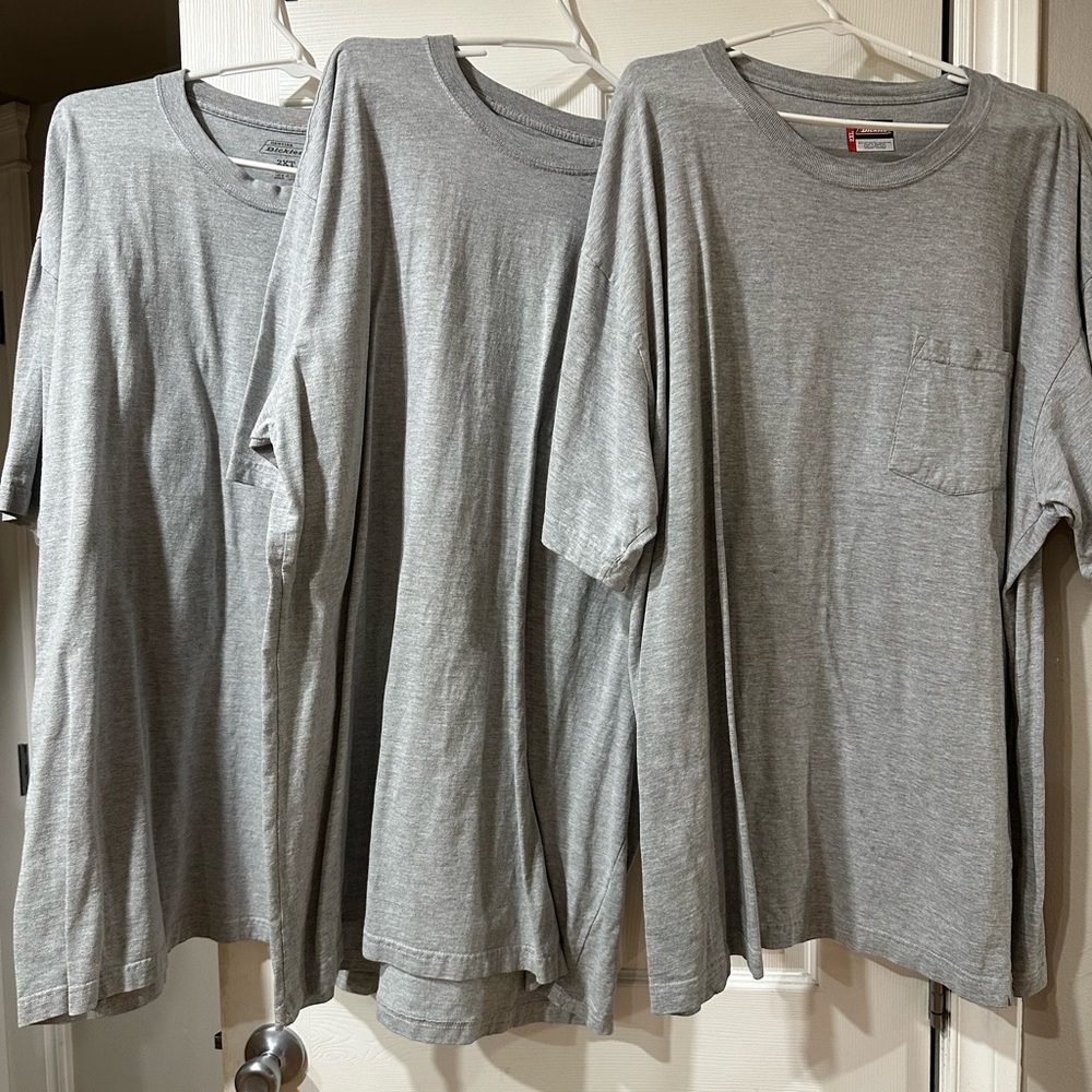 2 NWOT men’s genuine Dickies grey T-shirts with pockets - 2XT
